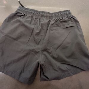 Cove Men's Black Athletic Shorts Size 28